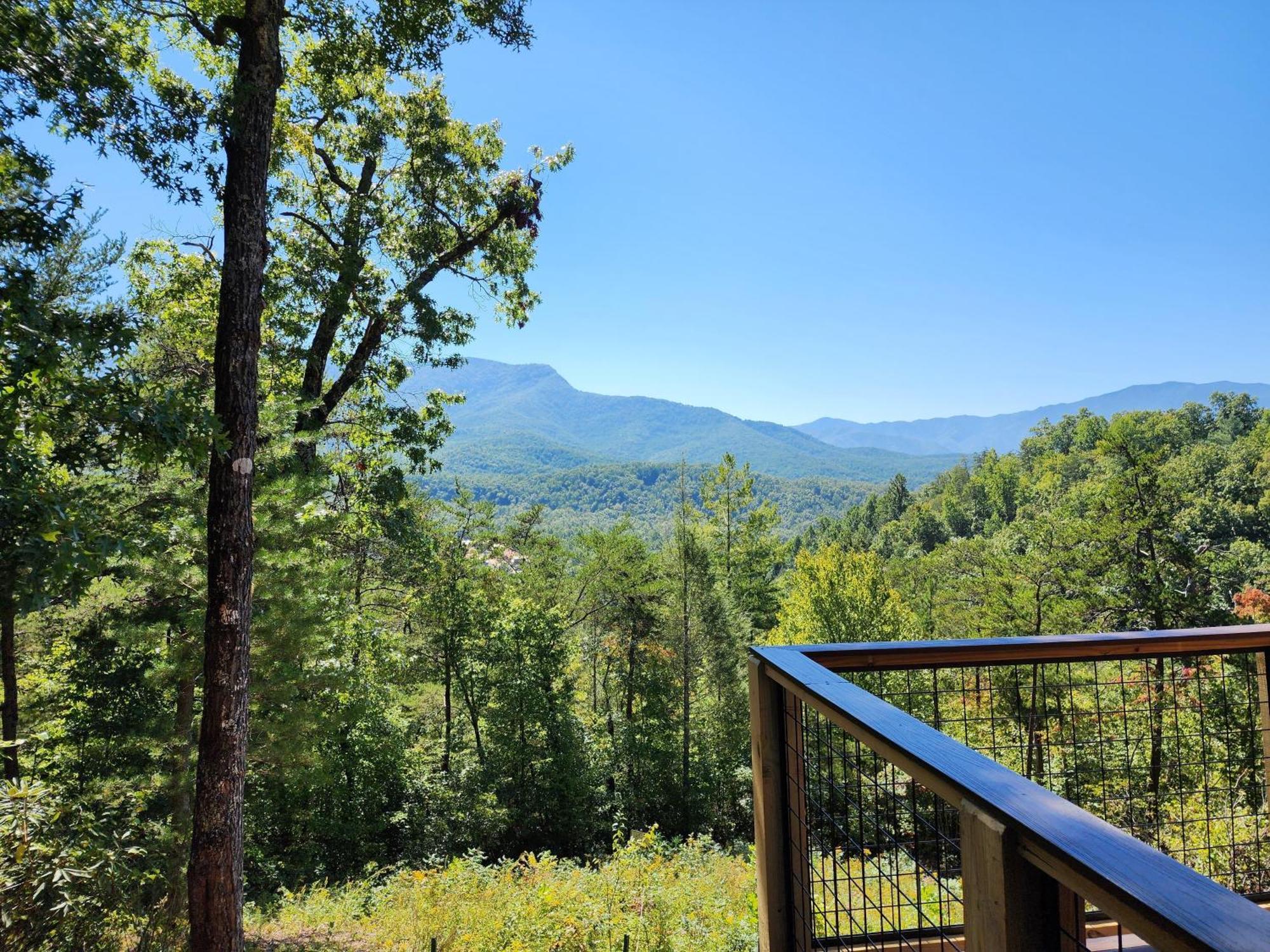 A Grand View Lodge #540 แกตลิงเบิร์ก ภายนอก รูปภาพ